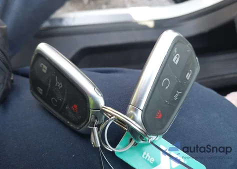 2019 Cadillac Xt4 Sport из США, поврежденный, VIN 1GYFZER40KF163373